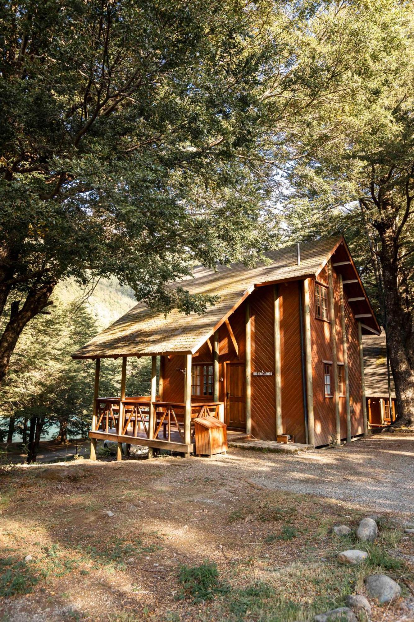 Green Baker Lodge Puerto Bertrand Bagian luar foto