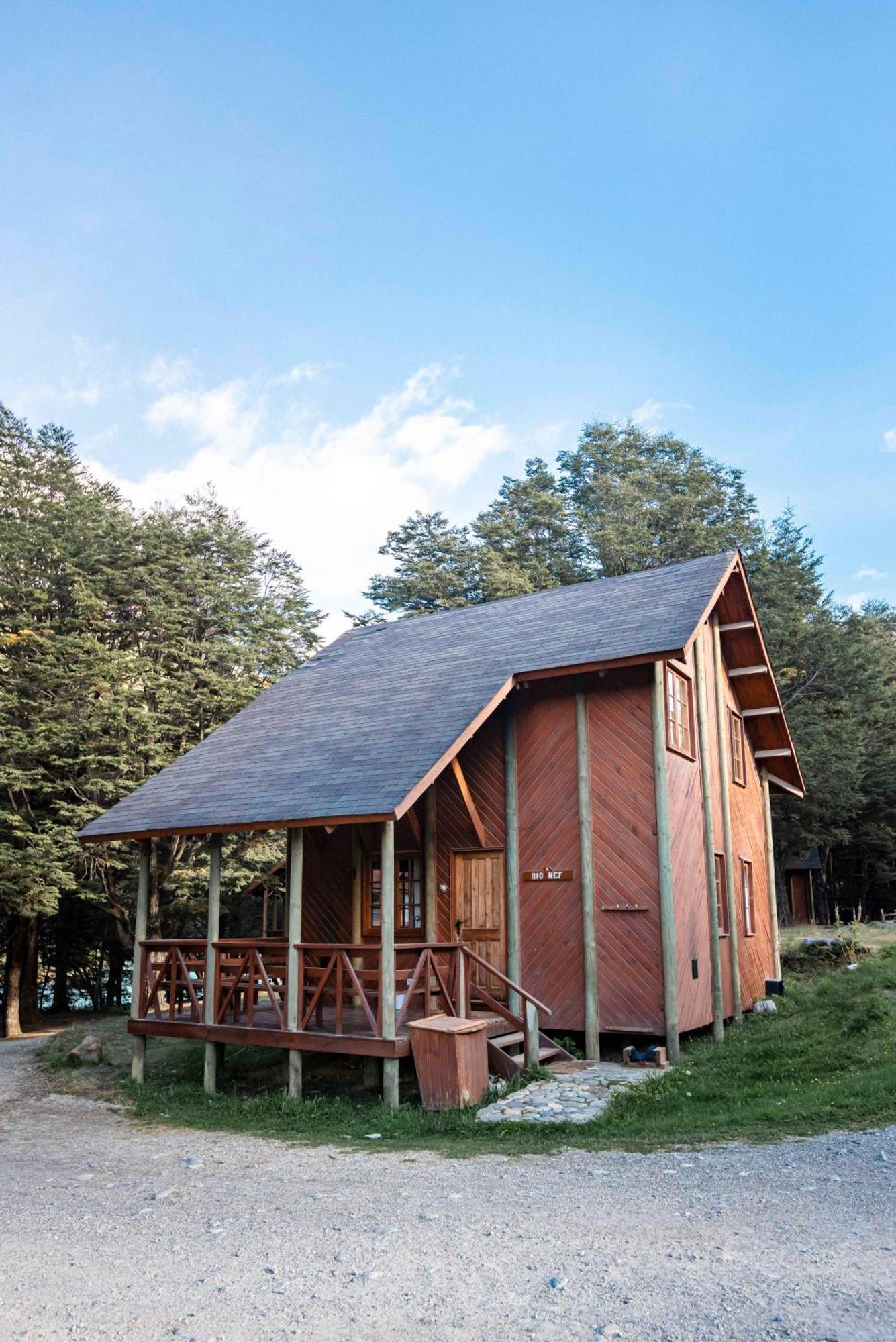 Green Baker Lodge Puerto Bertrand Bagian luar foto
